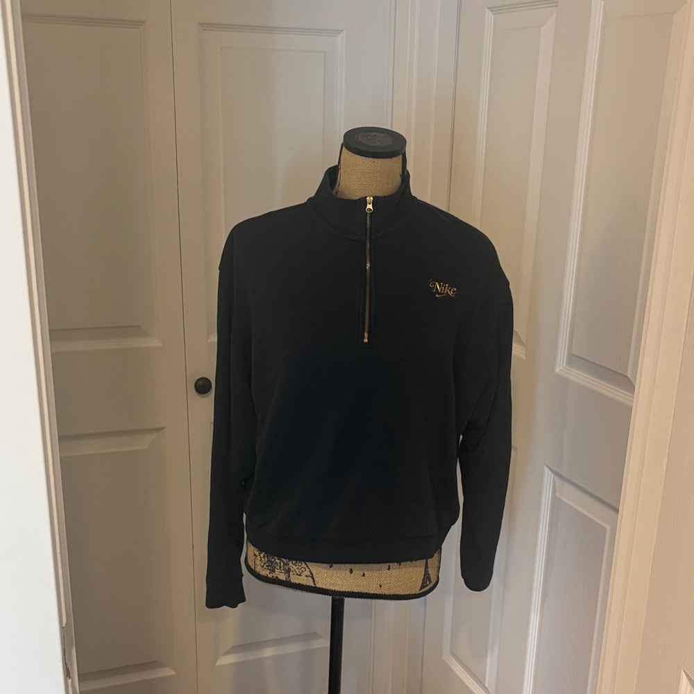 Nike Black 1/2 Zip-Up Sweat shirt